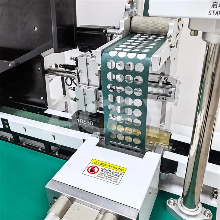 battery labeling machine